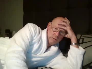 Kevlooking4sez Chaturbate stream image from February 20, 2025