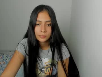 Sophie_Foxxx Chaturbate stream image from February 20, 2025