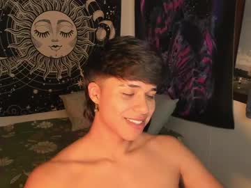 Victorino_Jhonson Chaturbate stream image from February 20, 2025