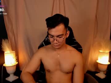 000batman000 Chaturbate stream image from February 20, 2025