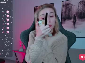Filipinaadams Chaturbate stream image from February 20, 2025