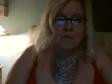 Mandynmore Chaturbate stream image from February 20, 2025
