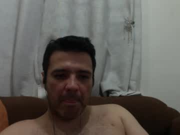 Wilmer8282 Chaturbate stream image from February 20, 2025