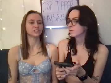 Honeybeexx69 Chaturbate stream image from February 20, 2025