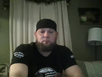 Layinlow42 Chaturbate stream image from February 20, 2025
