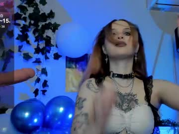 Marynixoxo Chaturbate stream image from February 20, 2025