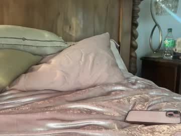 Mollyshays Chaturbate stream image from February 20, 2025