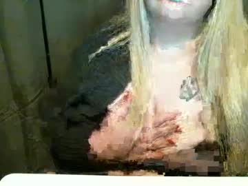 Ambertulo Chaturbate stream image from February 20, 2025