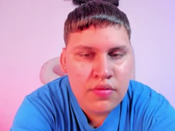 Andres_Colins Chaturbate stream image from February 20, 2025