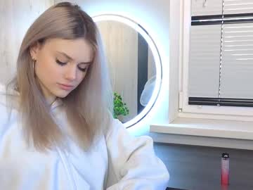 Catecrago Chaturbate stream image from February 20, 2025