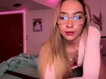 Graciehartt Chaturbate stream image from February 20, 2025