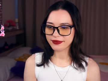 Engelchasey Chaturbate stream image from February 20, 2025