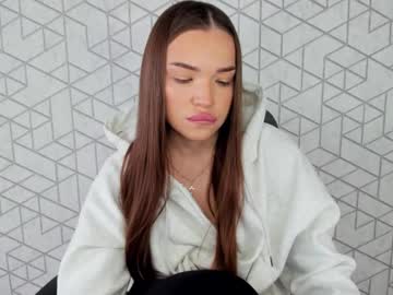 Evapaw Chaturbate stream image from February 20, 2025