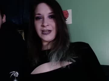 Hannibeexl Chaturbate stream image from February 20, 2025