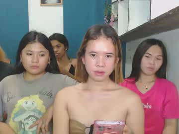 Scarlett_Trixcy Chaturbate stream image from February 20, 2025