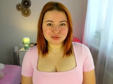 Desirelayla Chaturbate stream image from February 20, 2025