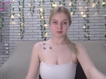 Emiliaduchess Chaturbate stream image from February 20, 2025