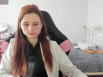 Olivianipple Chaturbate stream image from February 20, 2025