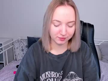Shy_Annacutie Chaturbate stream image from February 20, 2025
