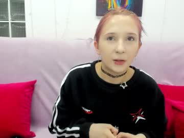 Freya_Mooon Chaturbate stream image from February 20, 2025