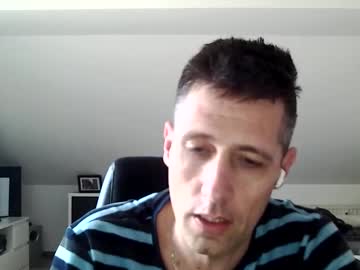 Schnuckigeil Chaturbate stream image from February 20, 2025
