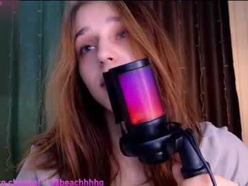 Daisyfleek Chaturbate stream image from February 20, 2025