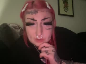 Hell0kittyblood Chaturbate stream image from February 20, 2025