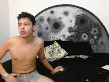 Zoey_Jayden Chaturbate stream image from February 20, 2025