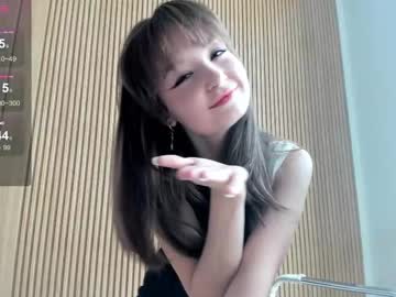 Dewydoll Chaturbate stream image from February 20, 2025
