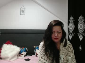 Helenhh Chaturbate stream image from February 20, 2025