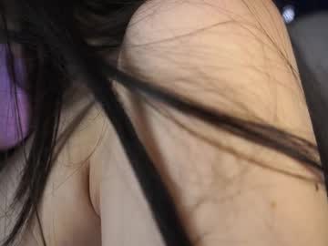 Averyarty Chaturbate stream image from February 20, 2025