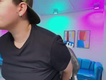 Emiily_Hudson Chaturbate stream image from February 20, 2025