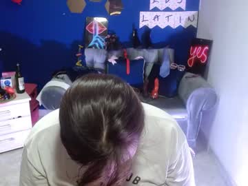 Layanacuminpussy Chaturbate stream image from February 20, 2025