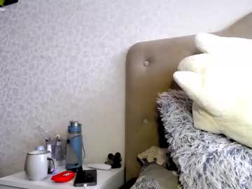Mia_Sunnyy Chaturbate stream image from February 20, 2025