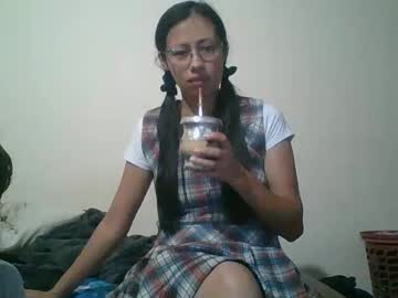 Blue69violet Chaturbate stream image from February 20, 2025