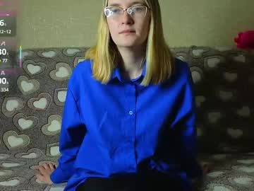 Julia_Innocence Chaturbate stream image from February 20, 2025
