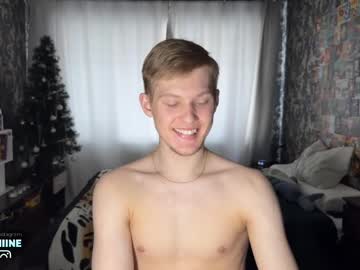 Shine_Skies Chaturbate stream image from February 20, 2025
