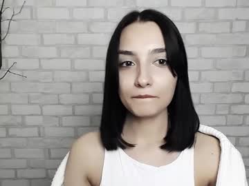 Veryveryshygirl Chaturbate stream image from February 20, 2025