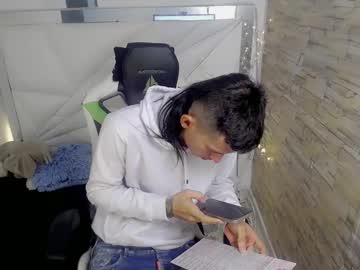 Estevan_Andress Chaturbate stream image from February 20, 2025