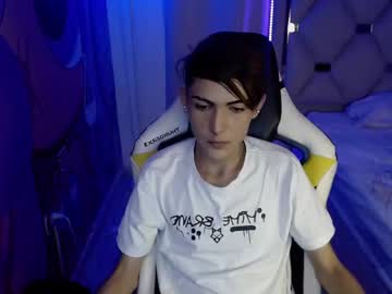 Ken_Soler Chaturbate stream image from February 20, 2025