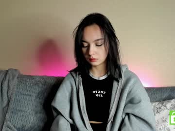 Monyfuze Chaturbate stream image from February 20, 2025