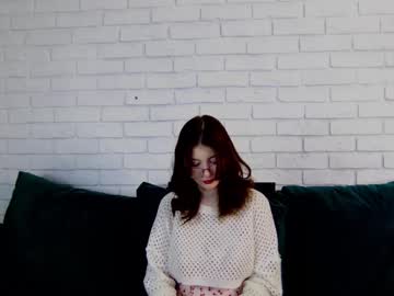 Bellebellerose Chaturbate stream image from February 20, 2025