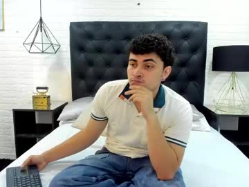 Emma_X_Jeremy Chaturbate stream image from February 20, 2025