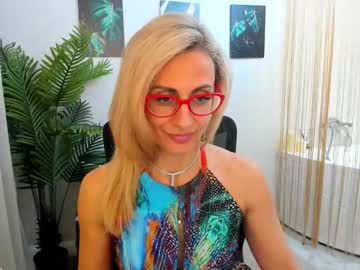 Museofstage Chaturbate stream image from February 20, 2025