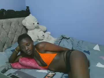 Queen_Mahya Chaturbate stream image from February 20, 2025