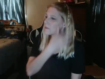 1hotcouple2c Chaturbate stream image from February 20, 2025