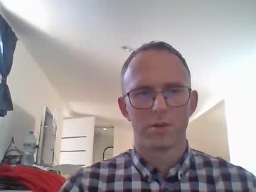 Dziubeasek85 Chaturbate stream image from February 20, 2025