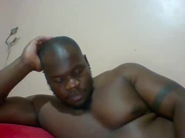 Gayazaevans Chaturbate stream image from February 20, 2025