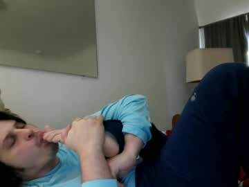 Johnjohn90909 Chaturbate stream image from February 20, 2025