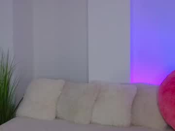 Little_Chherry Chaturbate stream image from February 20, 2025